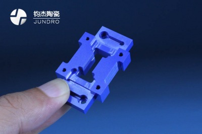 藍色氧化鋯陶瓷是如何制備的 藍色氧化鋯陶瓷是如何制備的