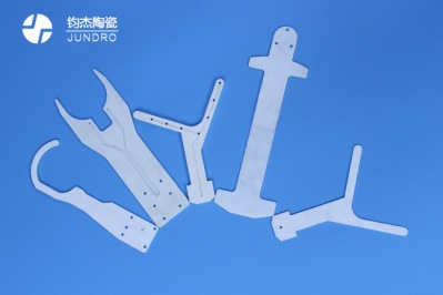 影響氧化鋁陶瓷工件質(zhì)量的因素有哪些 影響氧化鋁陶瓷工件質(zhì)量的因素有哪些